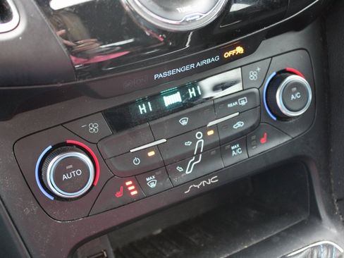 Used 2016 Ford Focus RS image 21