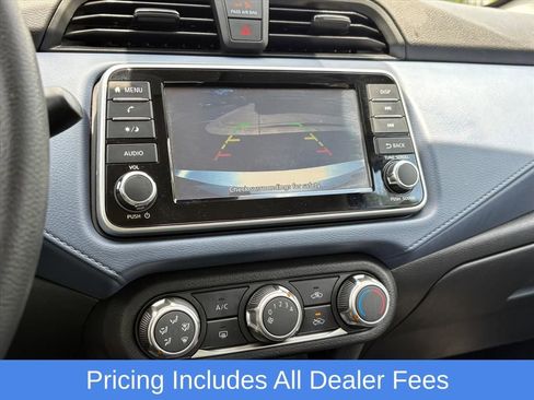Used 2024 Nissan Versa SV FWD image 11