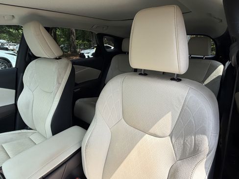 Used 2023 Lexus RX 350 FWD w/ Cold Area Package image 18