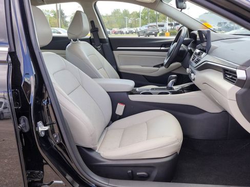 Used 2023 Nissan Altima 2.5 SL AWD/4WD image 8