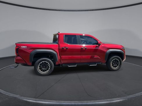 Used 2024 Toyota Tacoma TRD Off-Road AWD/4WD image 9