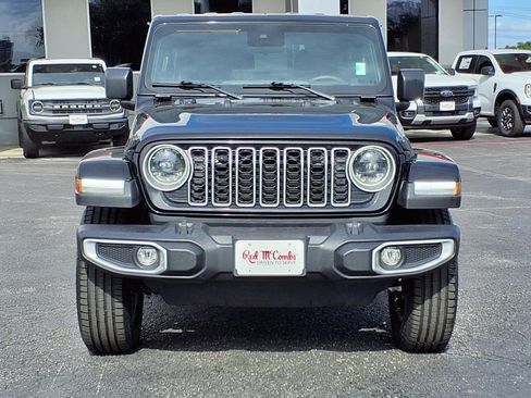 Used 2024 Jeep Wrangler Unlimited Sahara AWD/4WD image 2