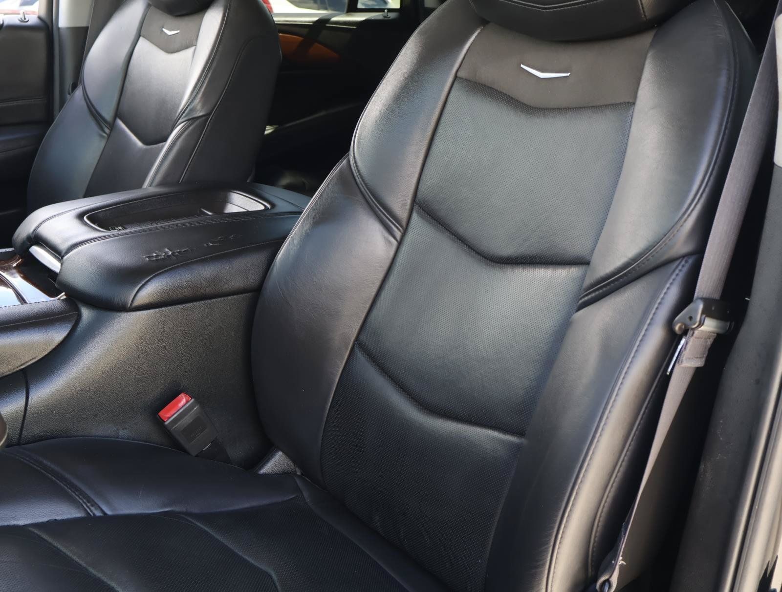Used 2017 Cadillac Escalade Luxury RWD image 14