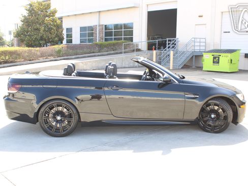 Used 2009 BMW M3 Convertible RWD image 4