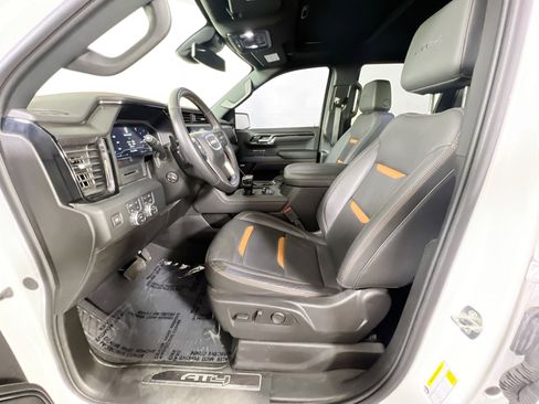 Used 2024 GMC Sierra 1500 AT4 w/ AT4 Preferred Package image 21