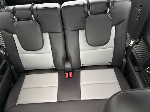 Used 2024 Ford Explorer XLT w/ Equipment Group 202A image 16