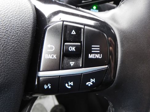 Used 2021 Ford Escape SEL image 18