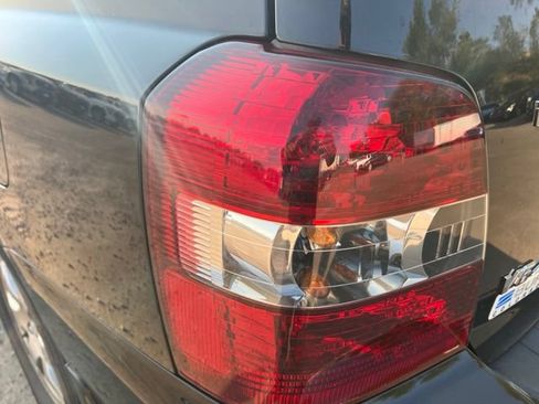Used 2004 Toyota Highlander 4WD V6 image 10