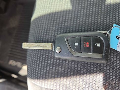 Used 2019 Toyota RAV4 LE w/ All Weather Liner Package AWD/4WD image 28