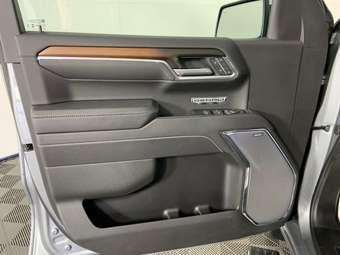 Used 2025 GMC Sierra 1500 Denali w/ Technology Package image 26