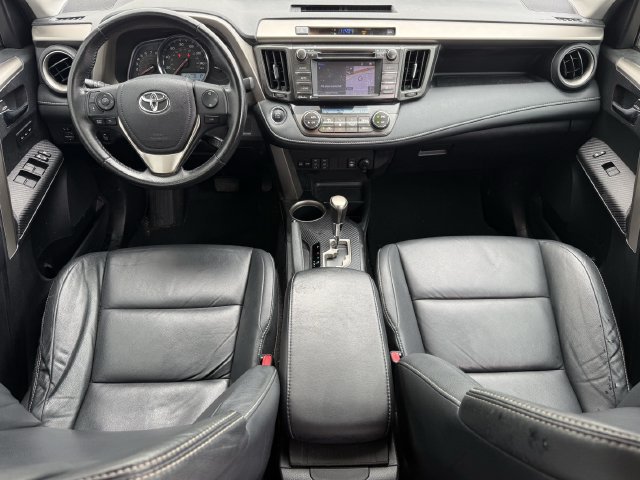Used 2014 Toyota RAV4 Limited w/ Technology Package FWD image 11