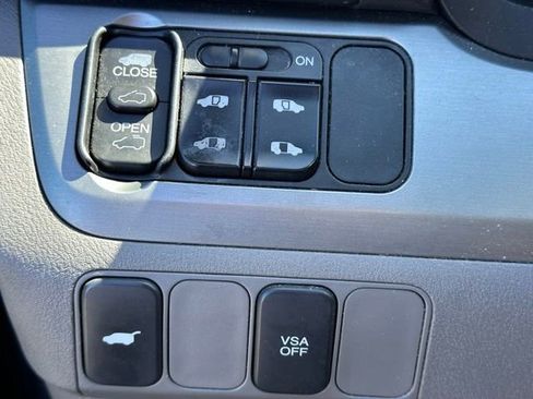 Used 2010 Honda Odyssey EX-L image 10