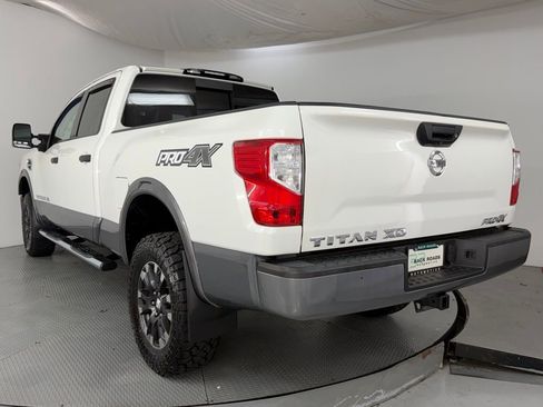 Used 2019 Nissan Titan PRO-4X AWD/4WD image 7