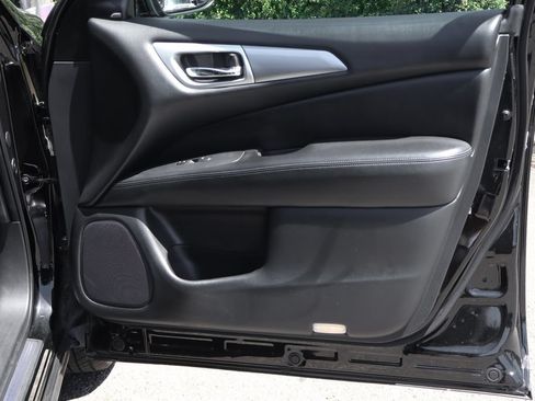 Used 2019 Nissan Pathfinder SL FWD image 50
