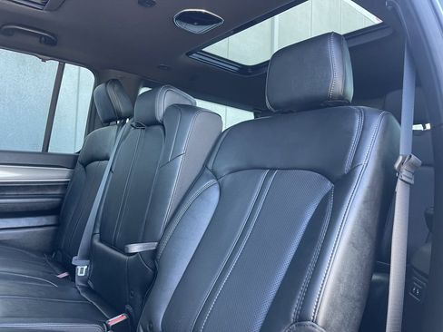 New 2026 Jeep Grand Cherokee Limited w/ Limited Altitude Package AWD/4WD image 22