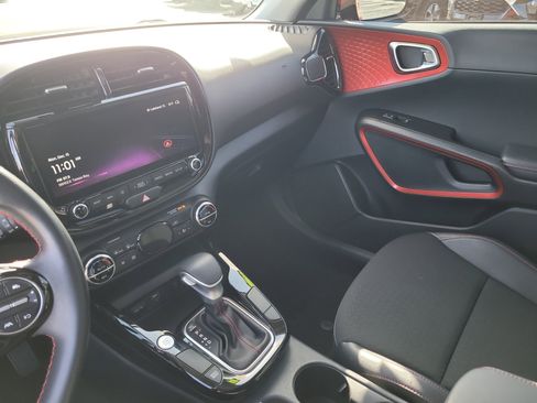 Used 2024 Kia Soul GT-Line image 21