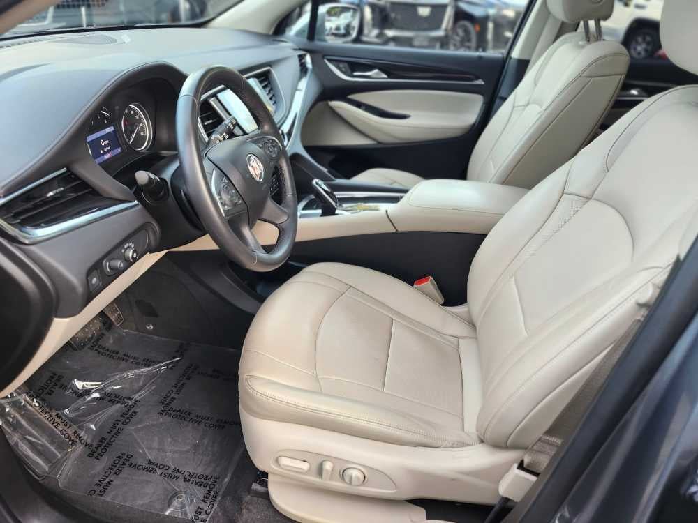 Used 2020 Buick Enclave Essence AWD/4WD image 18