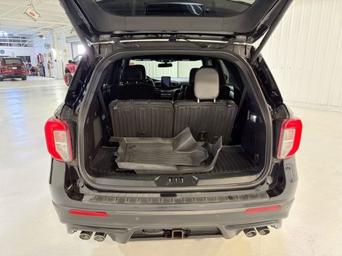 Used 2020 Ford Explorer ST w/ ST Street Pack image 29