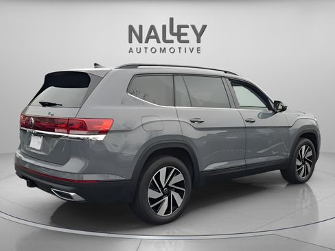Certified 2025 Volkswagen Atlas SE image 6