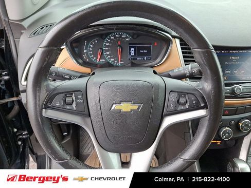 Certified 2020 Chevrolet Trax LT w/ Driver Confidence Package image 20
