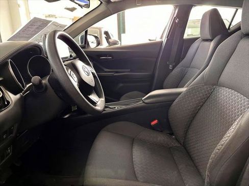 Certified 2021 Toyota C-HR LE image 11