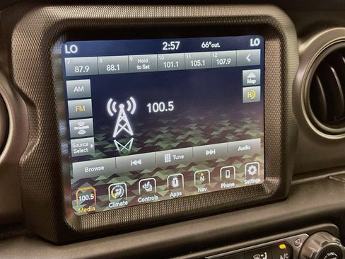 Used 2023 Jeep Wrangler Unlimited w/ Sun & Screen Package AWD/4WD image 21