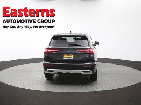 Used 2024 Mitsubishi Outlander SE AWD/4WD image 36