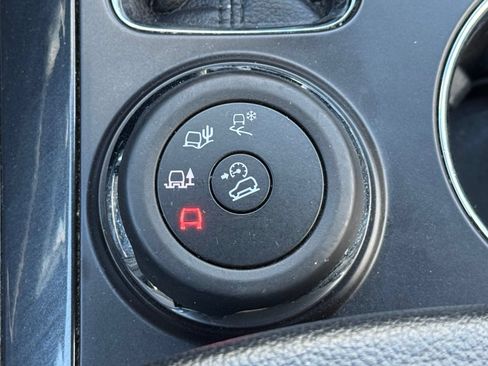 Used 2017 Ford Explorer Limited AWD/4WD image 29