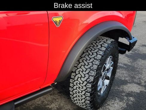 Used 2024 Ford Bronco Badlands image 17