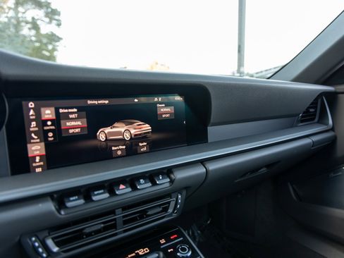 Certified 2021 Porsche 911 Carrera S image 32