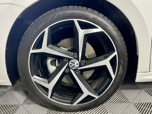 Used 2022 Volkswagen Passat 2.0T R-Line image 9