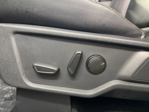 New 2026 Ford Bronco Badlands image 29