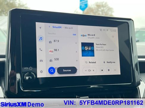 Used 2024 Toyota Corolla LE image 28