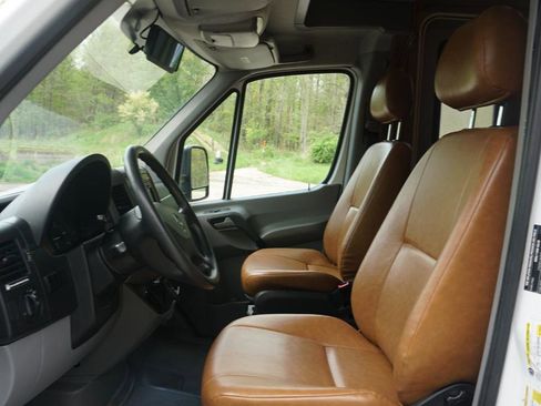 Used 2012 Mercedes-Benz Sprinter 3500 image 15