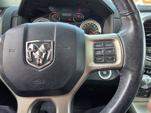 Used 2018 RAM 1500 Laramie w/ Convenience Group AWD/4WD image 16