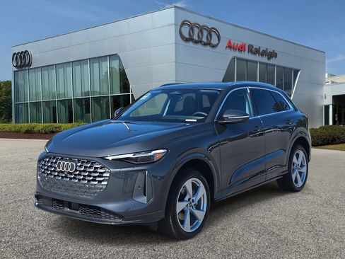 New 2025 Audi Q5 Premium Plus image 1