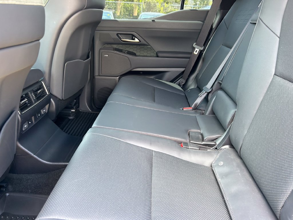 Used 2025 Lexus GX 550 AWD/4WD image 18
