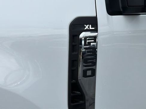 Used 2024 Ford F350 XL image 11