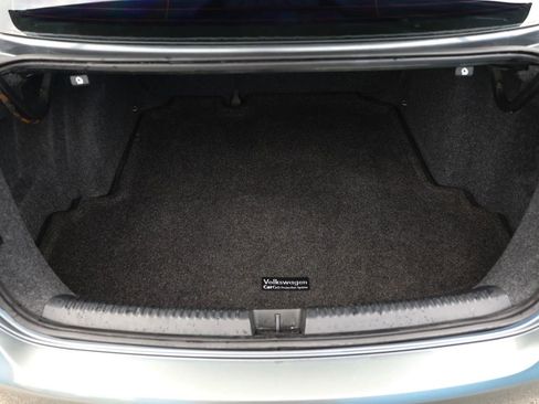 Used 2012 Volkswagen Jetta SE FWD image 15