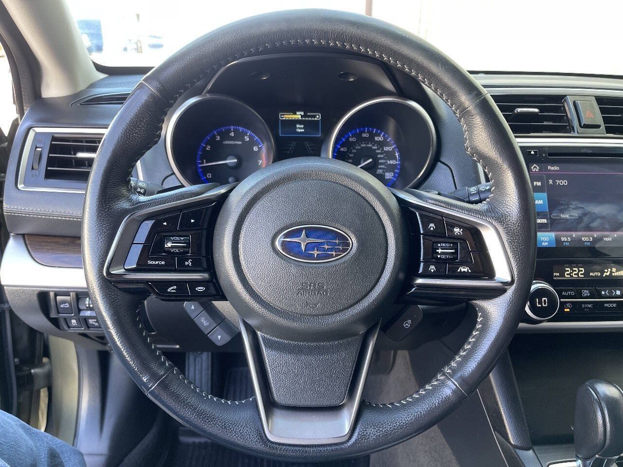 Used 2019 Subaru Outback 3.6R Touring w/ Popular Package #3A AWD/4WD image 14