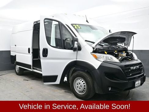 Used 2025 RAM ProMaster 2500 w/ Convenience Group image 37