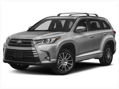 Used 2019 Toyota Highlander SE