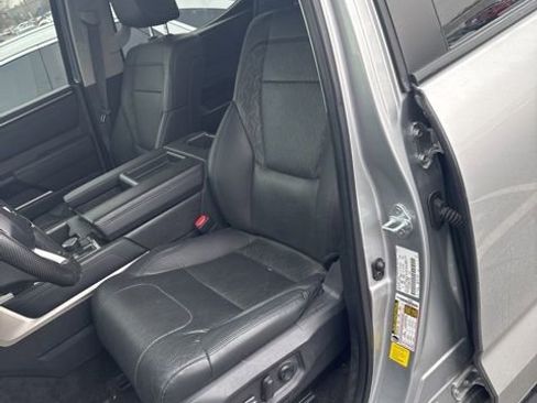 Used 2024 Toyota Tundra Limited image 9