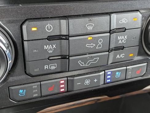 Used 2019 Ford F150 Lariat AWD/4WD image 23