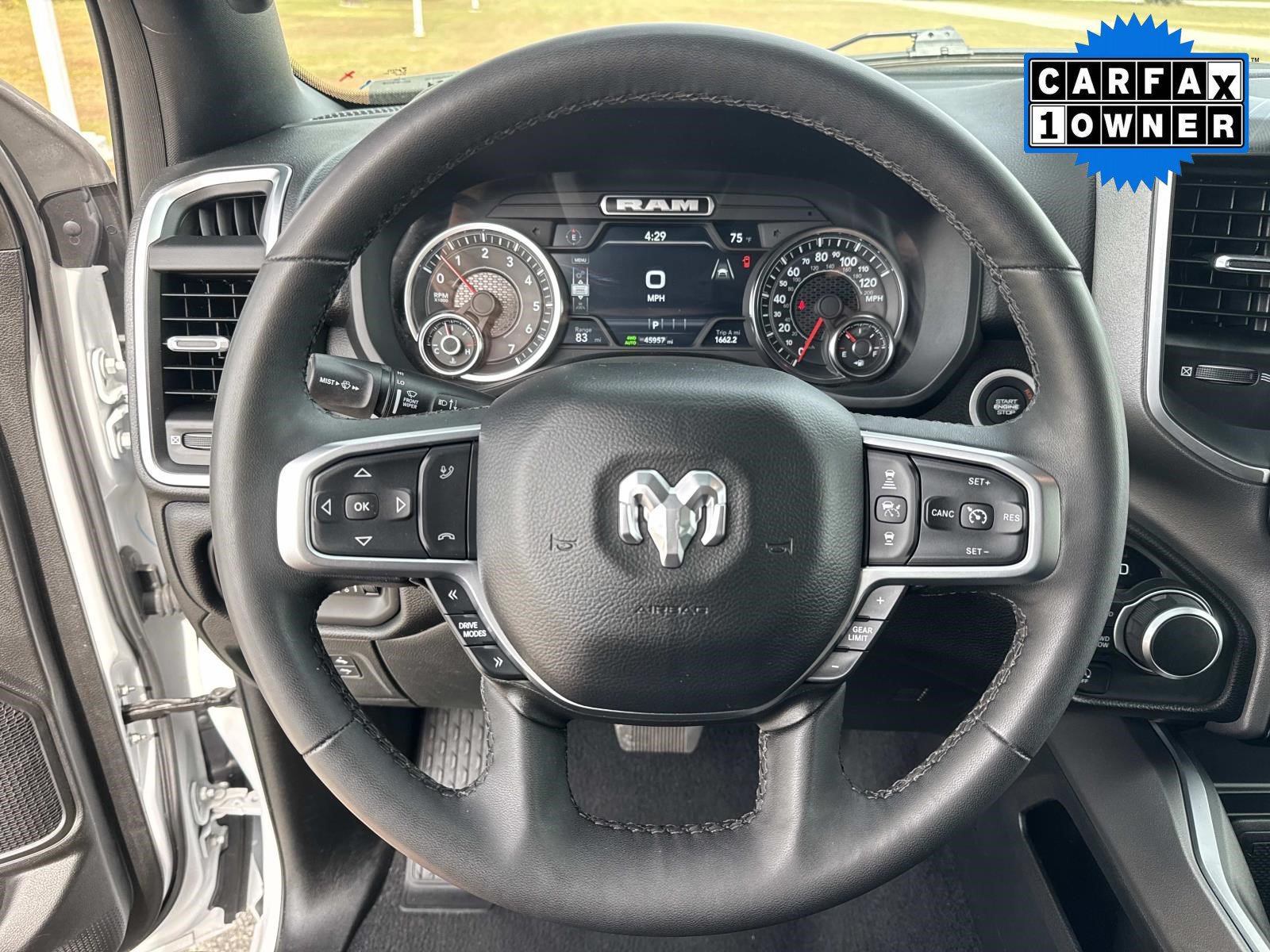 Used 2025 RAM 1500 Big Horn AWD/4WD image 35