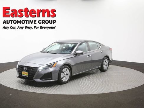 Used 2023 Nissan Altima 2.5 S FWD image 49