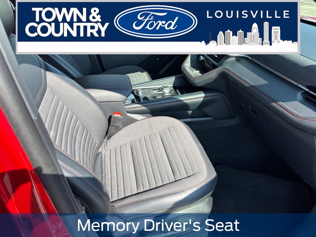 Used 2025 Ford Explorer ST-Line w/ Premium Package RWD image 13