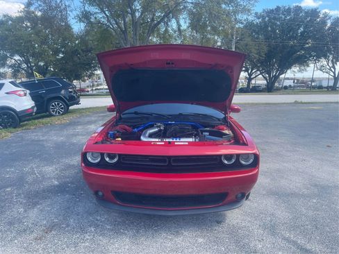 Used 2015 Dodge Challenger SXT Plus w/ Driver Convenience Group image 10