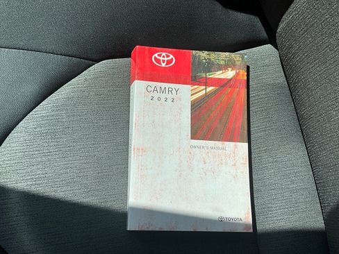 Used 2022 Toyota Camry LE FWD image 30