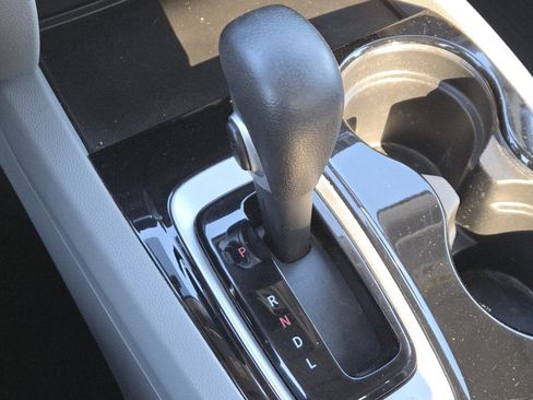 Used 2017 Honda Ridgeline RTL-E image 30